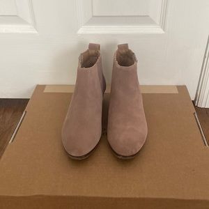 Jack Rogers suede Chelsea ankle booties perfect condition worn 2x